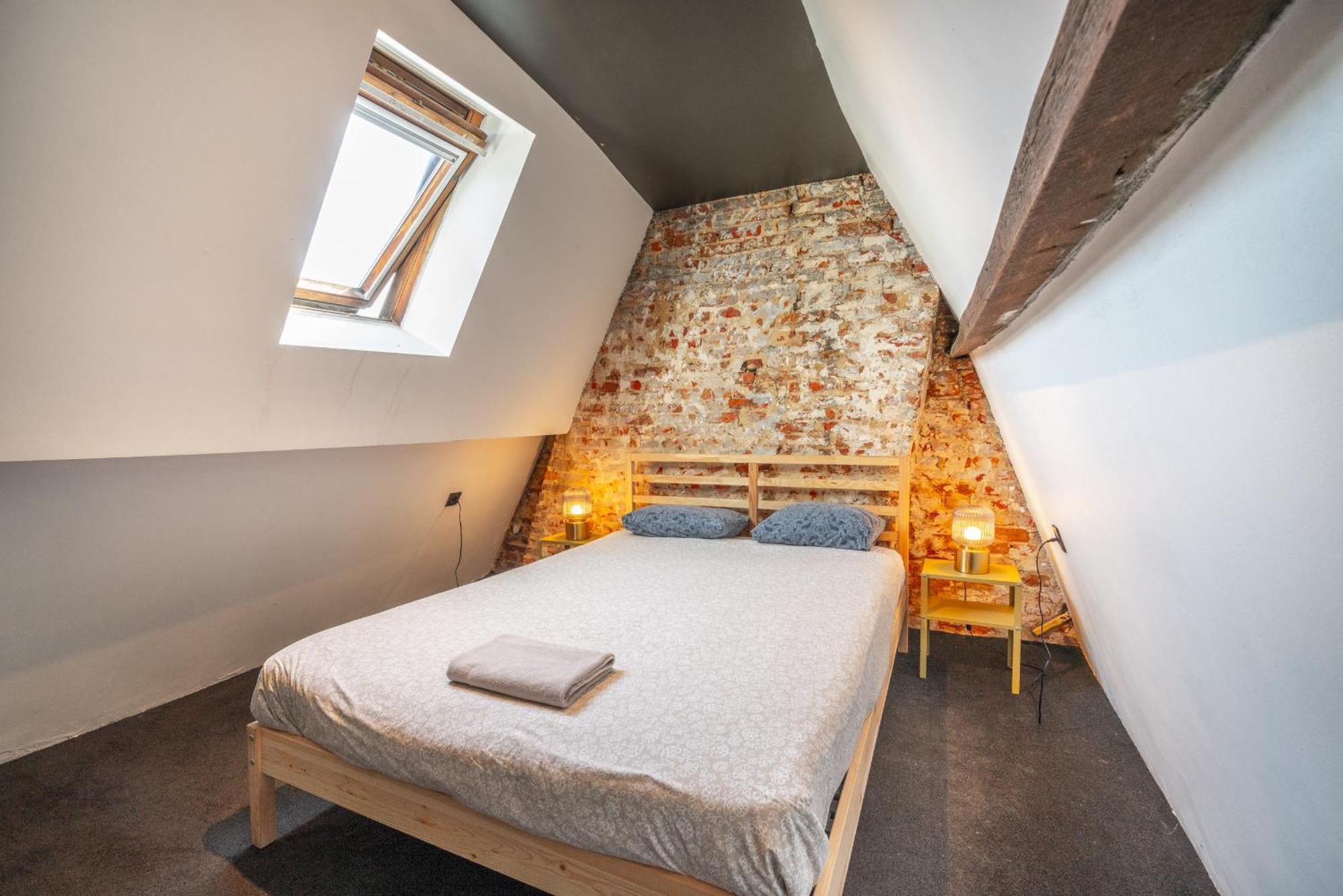 Charming Two-Bedroom River Side Apartment Anversa Esterno foto