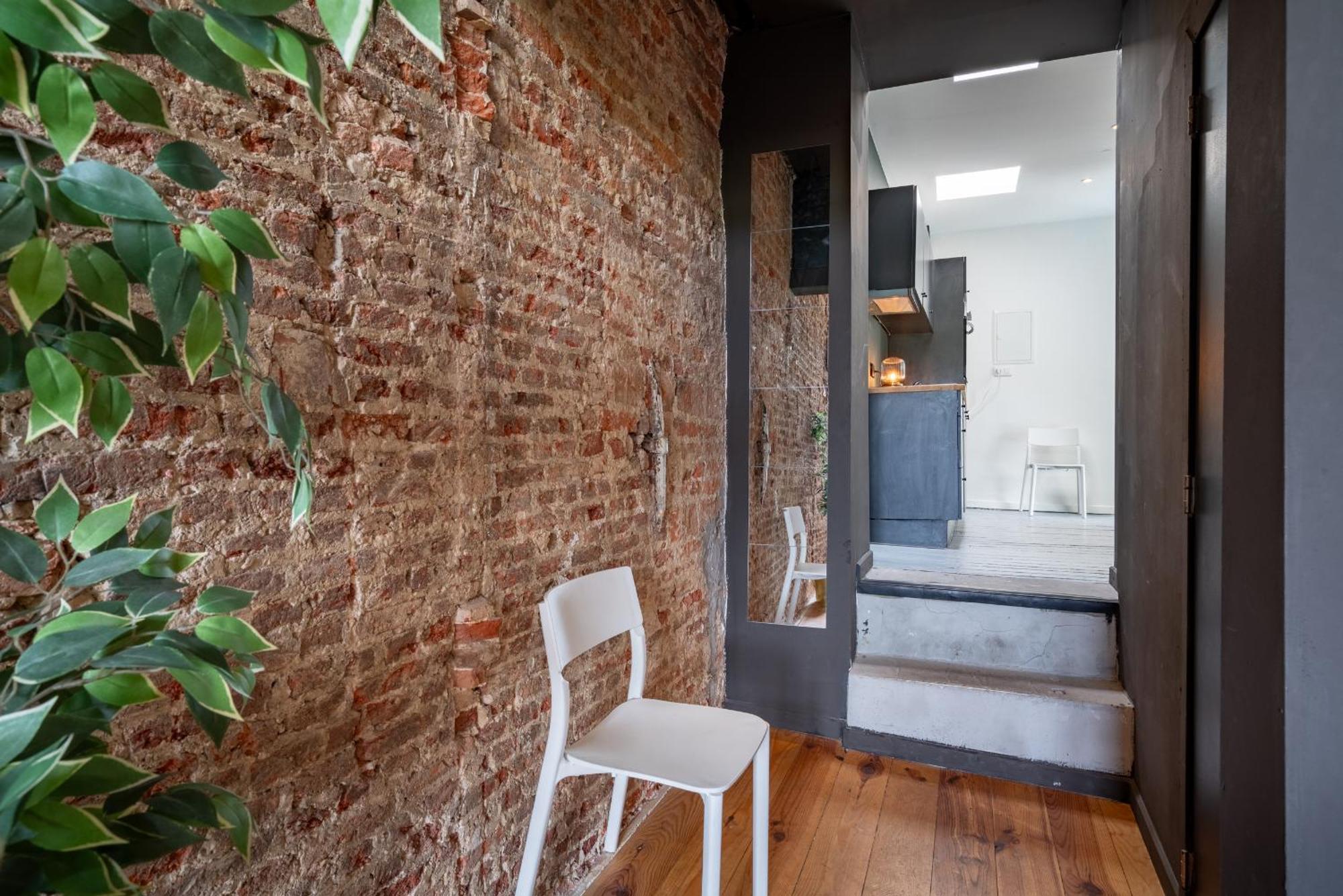 Charming Two-Bedroom River Side Apartment Anversa Esterno foto